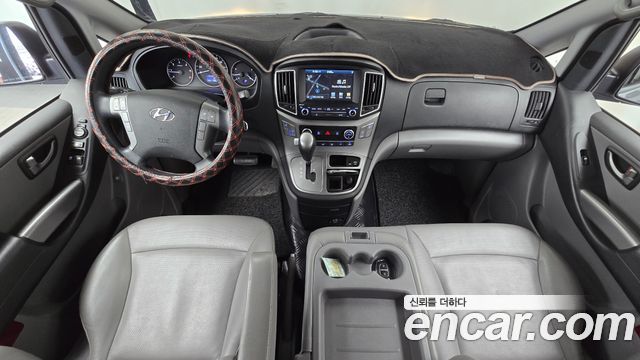 Hyundai Starex 2019 — photo 10