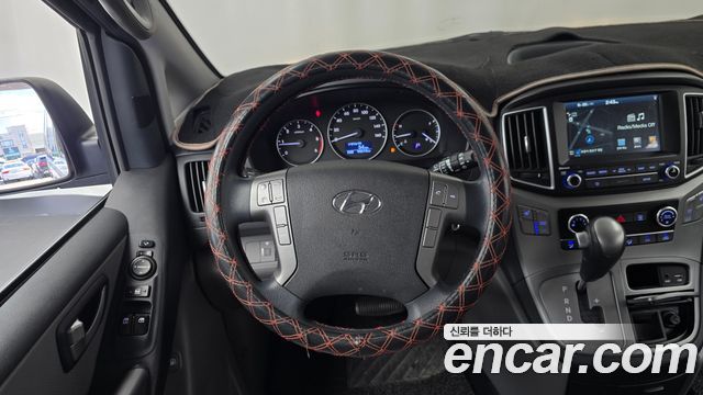Hyundai Starex 2019 — photo 20