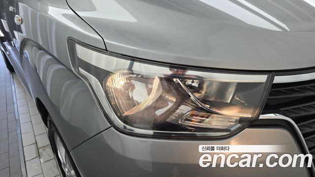 Hyundai Starex 2019 — photo 8