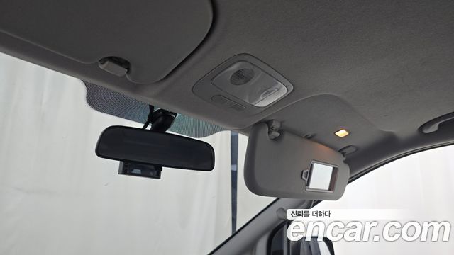 Hyundai Starex 2019 — photo 27