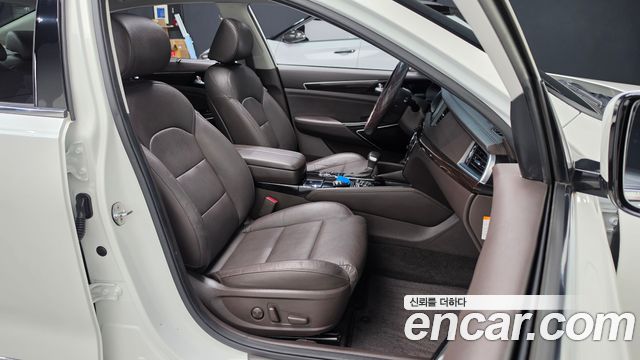 Kia K7 2018 — photo 17