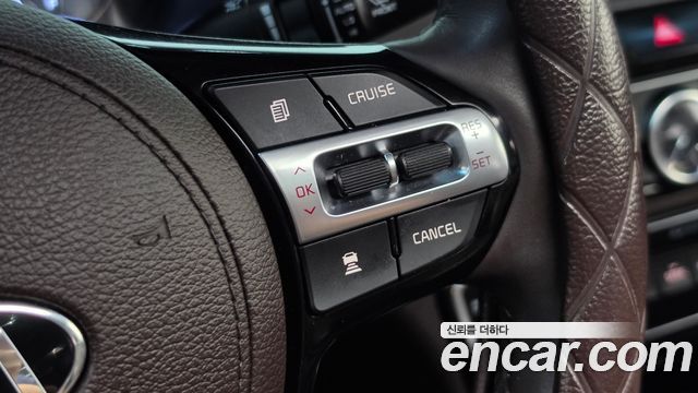 Kia K7 2018 — photo 20