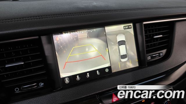 Kia K7 2018 — photo 22
