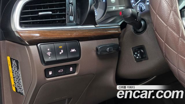 Kia K7 2018 — photo 23