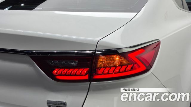 Kia K7 2018 — photo 9