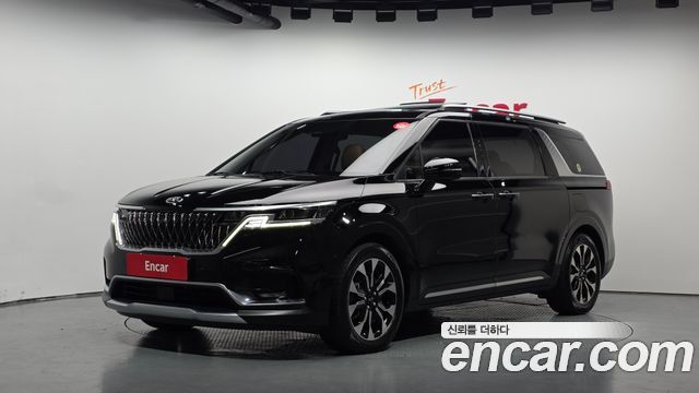 Kia Canival 2021 — photo 1