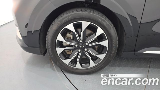 Kia Canival 2021 — photo 5