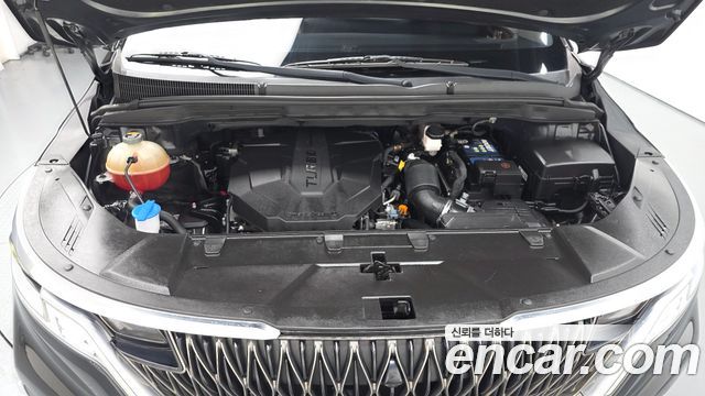 Kia Canival 2021 — photo 6