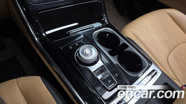 Kia Canival 2021 — photo 9