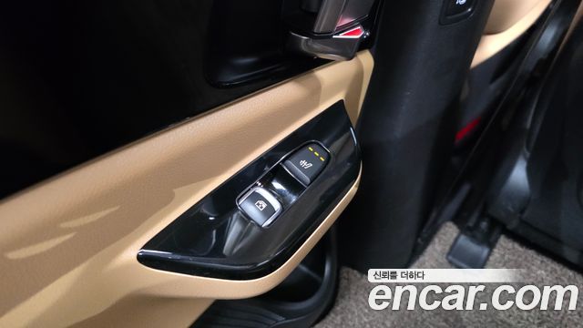 Kia Canival 2021 — photo 18