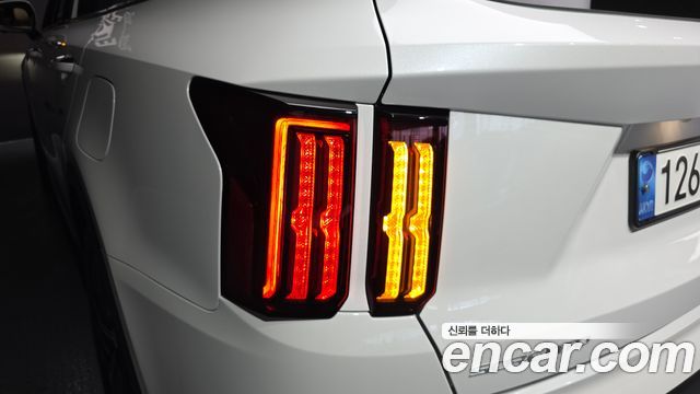 Kia Sorento 2023 — photo 9