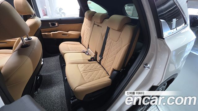 Kia Sorento 2023 — photo 16