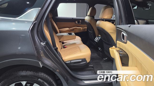 Kia Sorento 2023 — photo 17