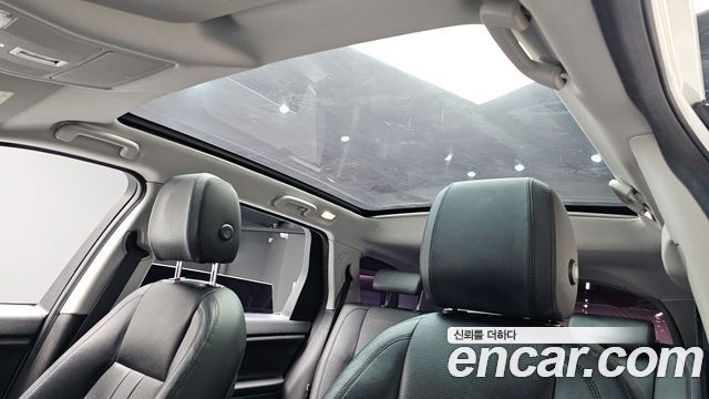 Land Rover Discovery Sport 2018 — photo 31