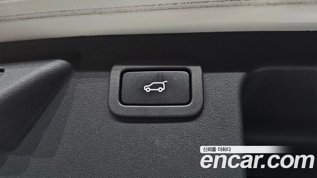 Land Rover Discovery Sport 2018 — photo 33