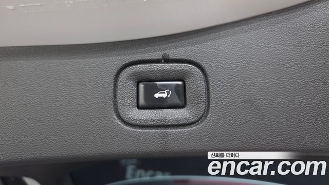 Renault Korea QM6 2025 — photo 26