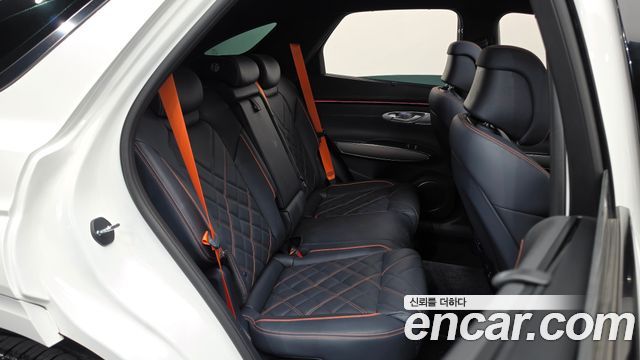 Genesis GV70 2025 — photo 17