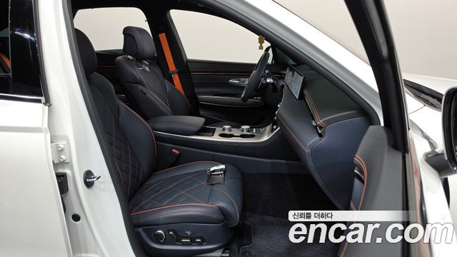 Genesis GV70 2025 — photo 16
