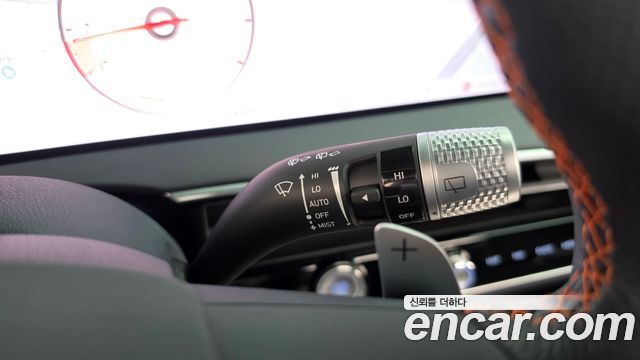 Genesis GV70 2025 — photo 28