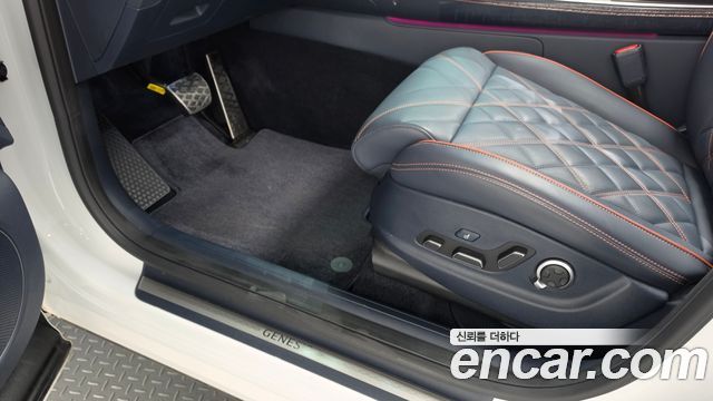 Genesis GV70 2025 — photo 32