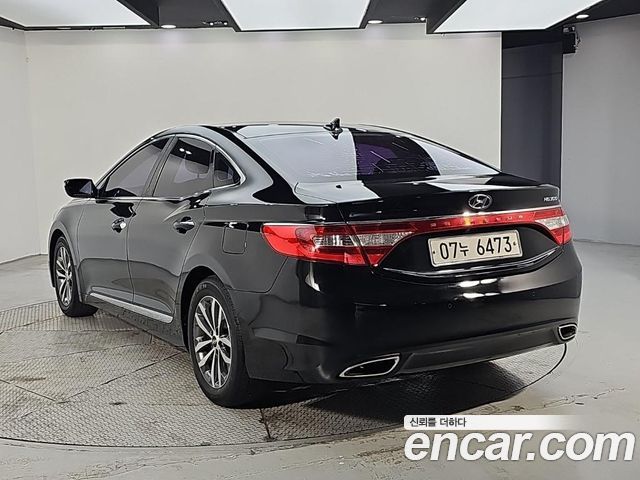 Hyundai Grandeur 2012 — photo 3