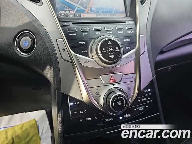 Hyundai Grandeur 2012 — photo 17