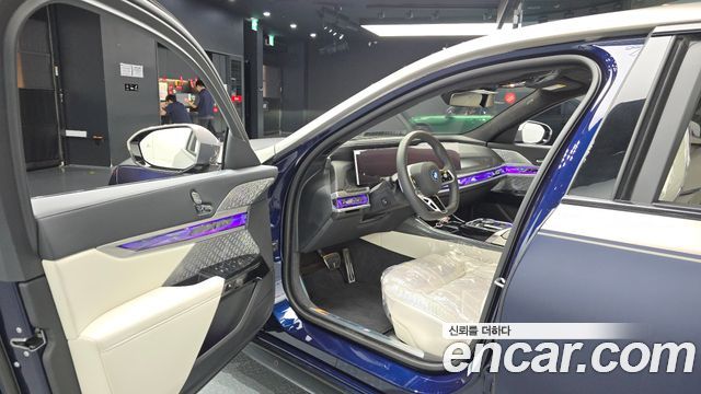BMW 7-Series 2024 — photo 13