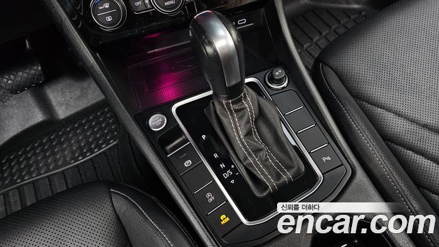 Volkswagen Jetta 2021 — photo 12
