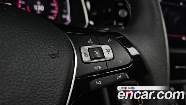 Volkswagen Jetta 2021 — photo 33