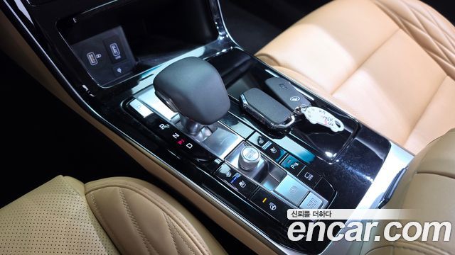 Kia K7 2020 — photo 12