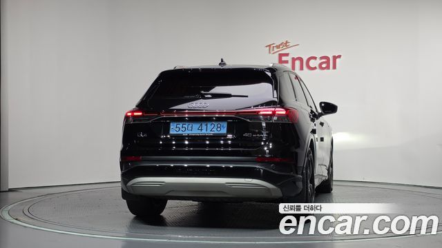 Audi Q4 e-tron 2022 — photo 4