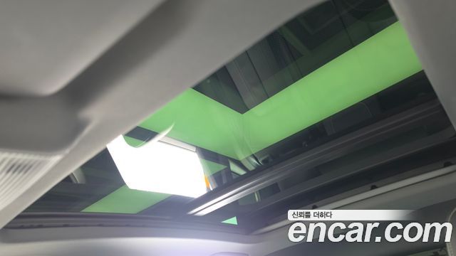 Audi Q4 e-tron 2022 — photo 24