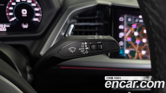 Audi Q4 e-tron 2022 — photo 27