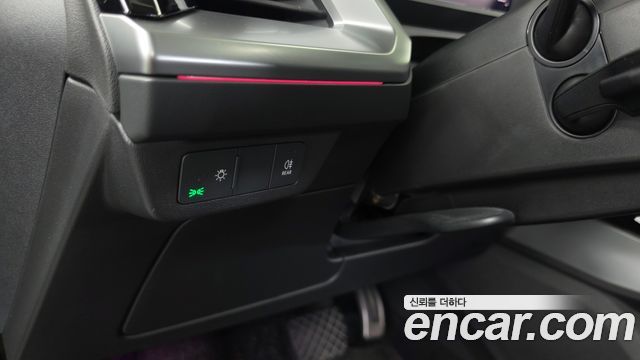 Audi Q4 e-tron 2022 — photo 31