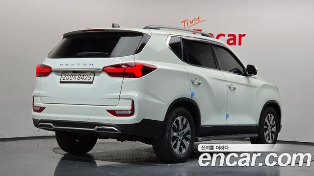 KG Mobility Rexton 2022 — photo 2