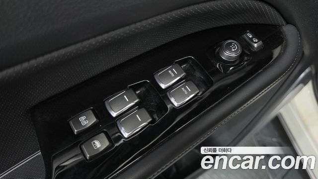 KG Mobility Rexton 2022 — photo 28