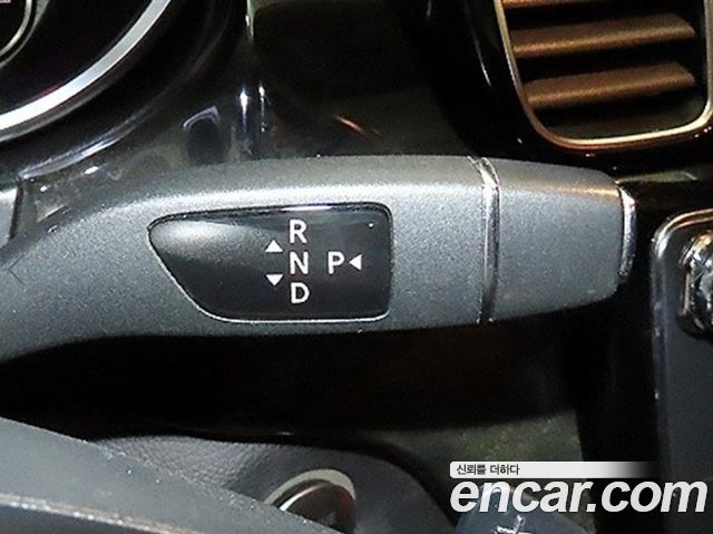 Mercedes-Benz GLE-Class 2016 — photo 12