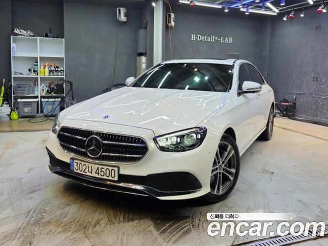 Mercedes-Benz E-Class 2022 — photo 3