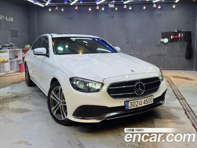 Mercedes-Benz E-Class 2022 — photo 5