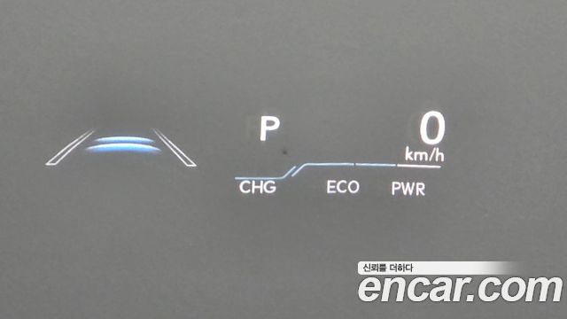Lexus ES 2023 — photo 33