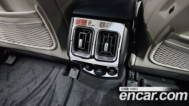 Kia Sorento 2022 — photo 32