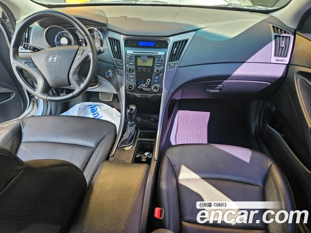 Hyundai Sonata 2012 — photo 11