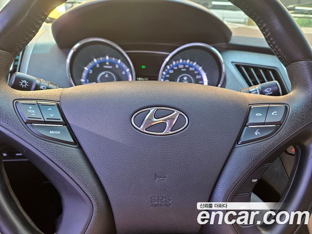 Hyundai Sonata 2012 — photo 15