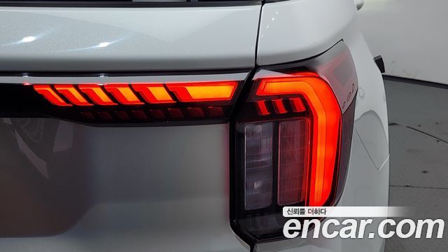 Ford Explorer 2025 — photo 9