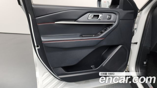 Ford Explorer 2025 — photo 14