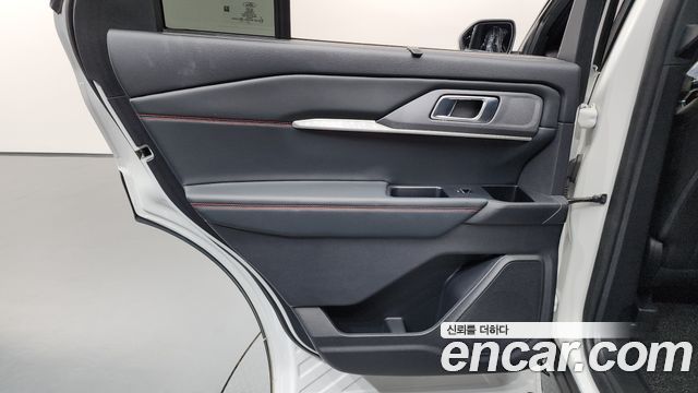 Ford Explorer 2025 — photo 15