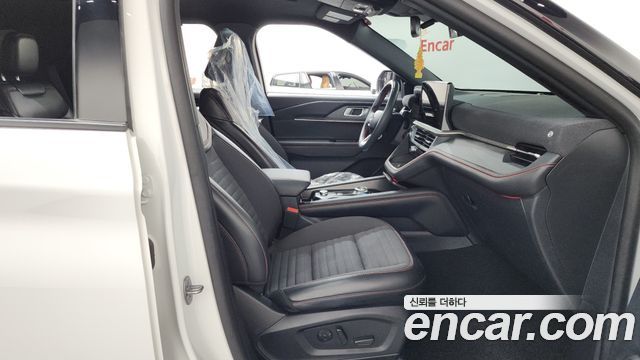 Ford Explorer 2025 — photo 16