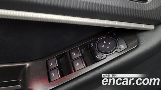 Ford Explorer 2025 — photo 27