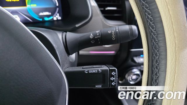 Renault Korea XM3 2023 — photo 24