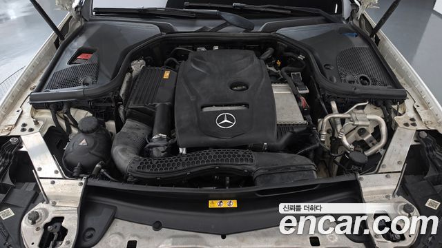 Mercedes-Benz E-Class 2017 — photo 6